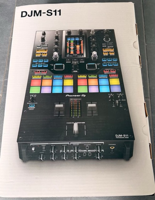 Pioneer DJM S11 Mixer