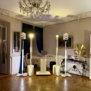 Premium-Look-DJ-Setup-moderne-Hochzeiten