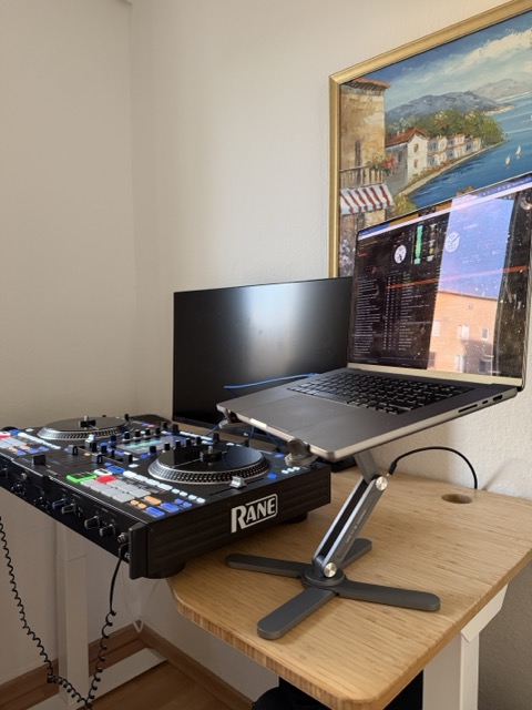 Rane One DJ Controller im Test und Praxiseinsatz