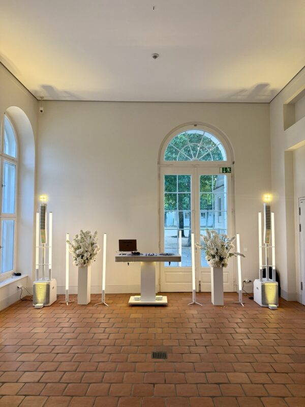 Modern DJ Setup Hochzeit Schloss Neuhardenberg